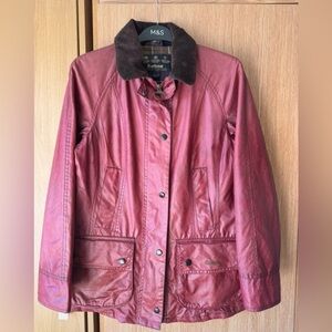 Barbour beadnell Women's Red wax Jacket with Corduroy Collar size U.S. 4
